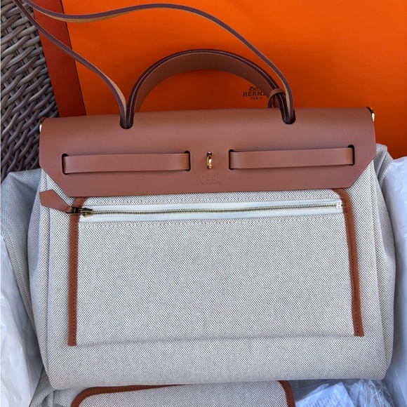 Authentic NEW RARE HERMES 2023 Toile H Plume Circuit 24 Herbag zip 31 with pouch - Picture 7 of 15